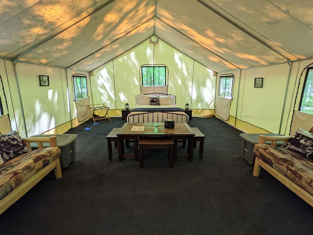 POV Lake Resort & Glamping Campground photo 43