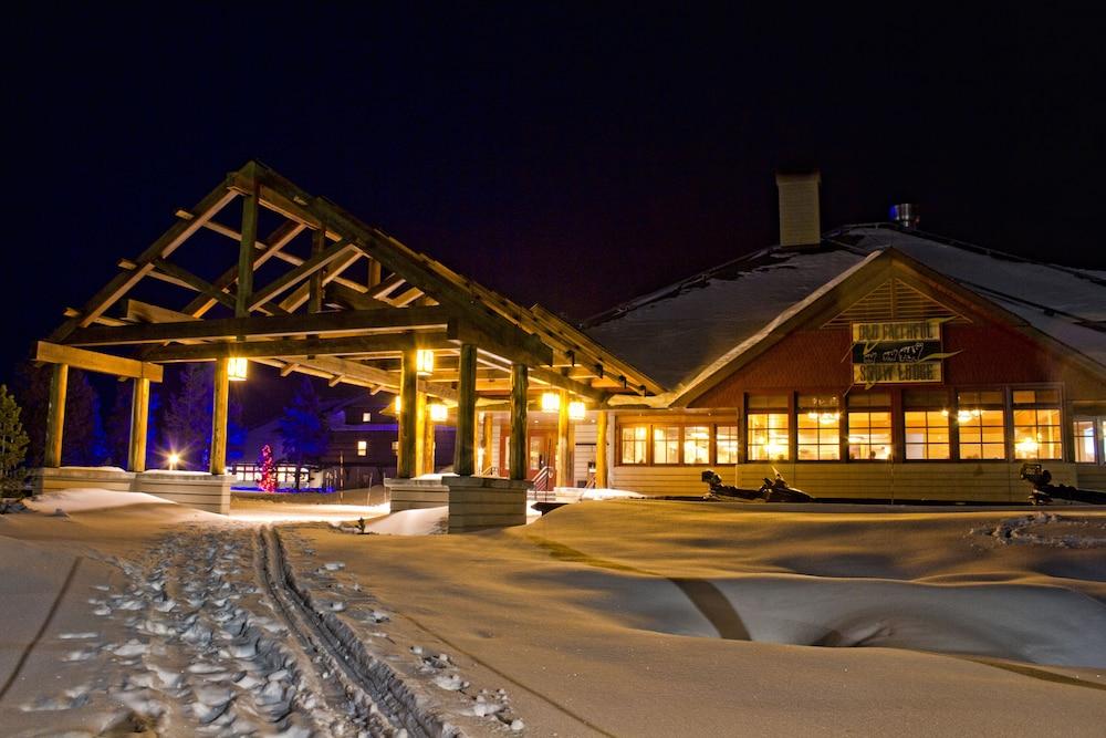 Old Faithful Snow Lodge & Cabins - Inside the Park photo 32