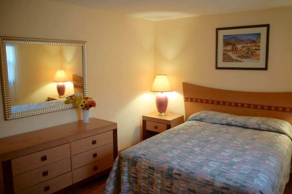 Lago Mar Motel and Apartments photo 36