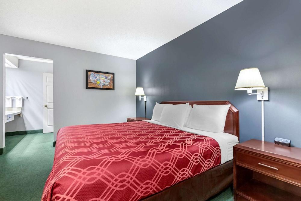Econo Lodge Junction photo 9