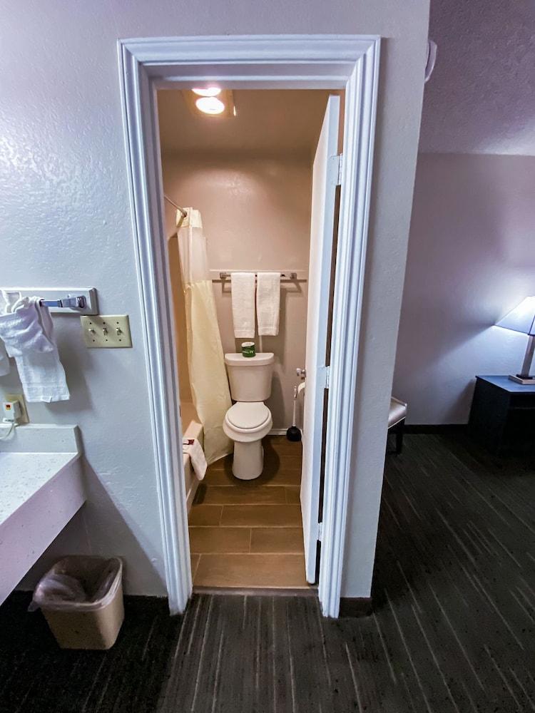 Salt Creek Lodge photo 12