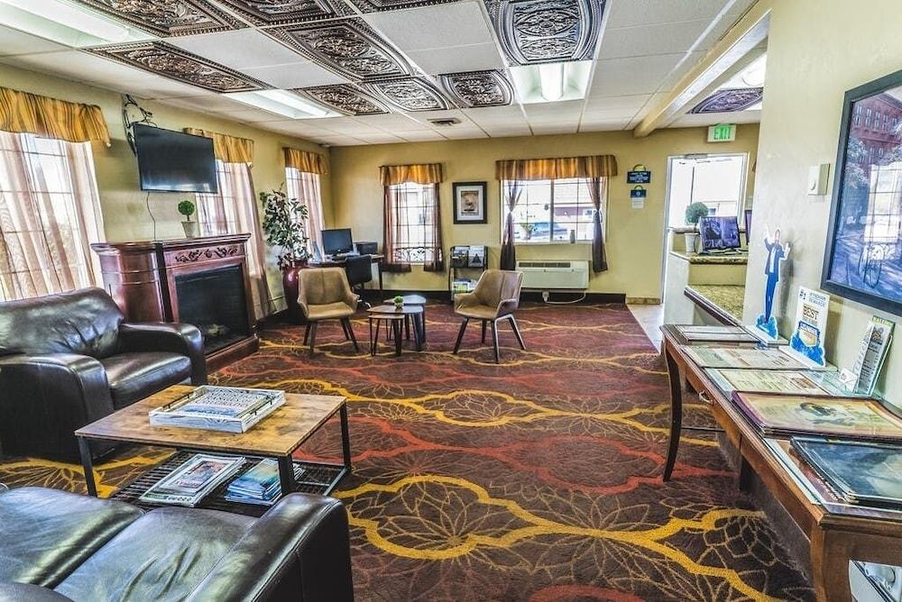 Days Inn by Wyndham Montrose photo 2