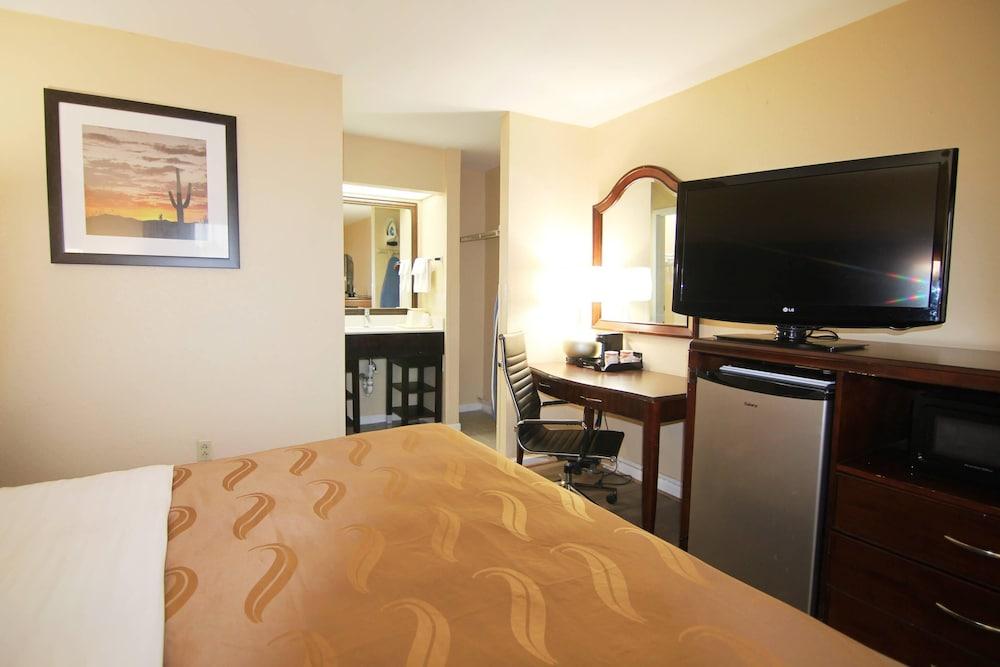 Quality Inn & Suites Franklin photo 13