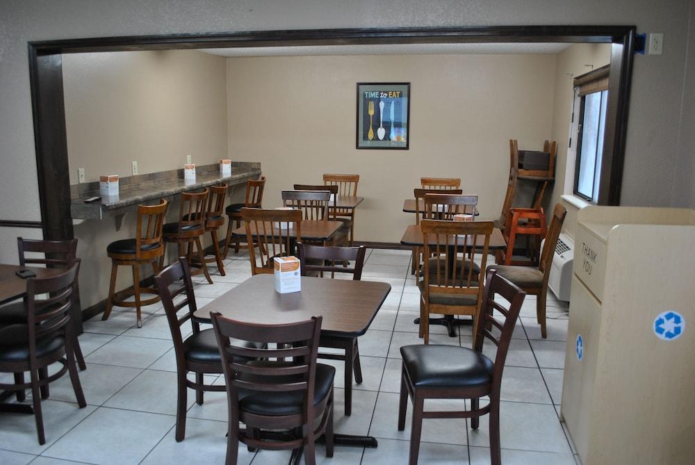 Quality Inn Washington Court House photo 32