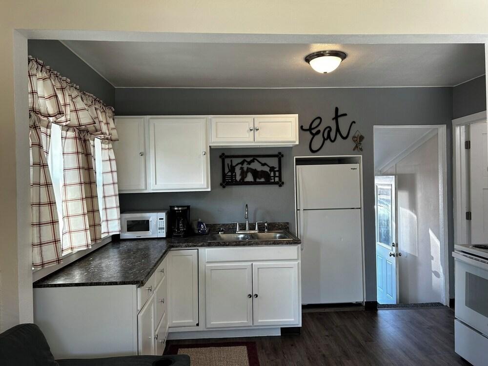 Lamplighter Cabins & Suites photo 51