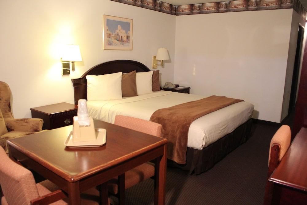 Dodge House Hotel & Convention Center photo 17