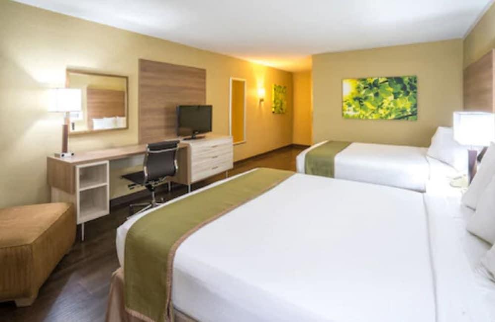 Wyndham Garden Washington DC Area photo 9