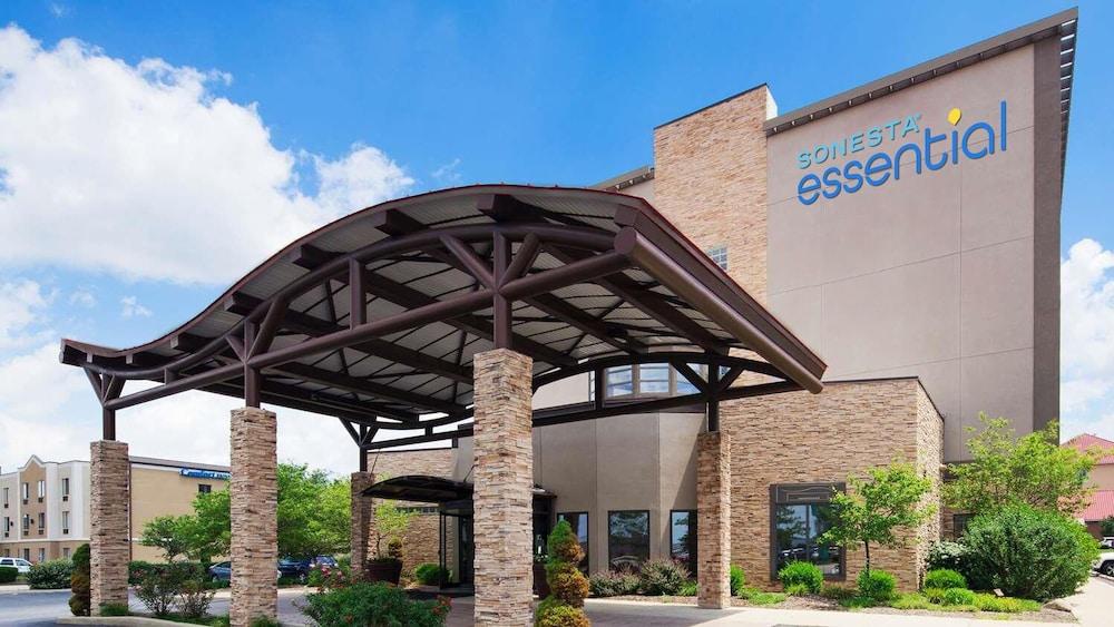 Sonesta Essential Indianapolis Airport photo 1