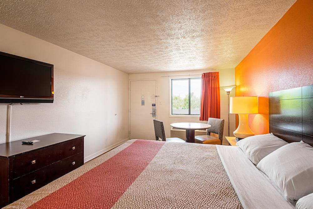 Budget Inn Norfolk Va photo 2
