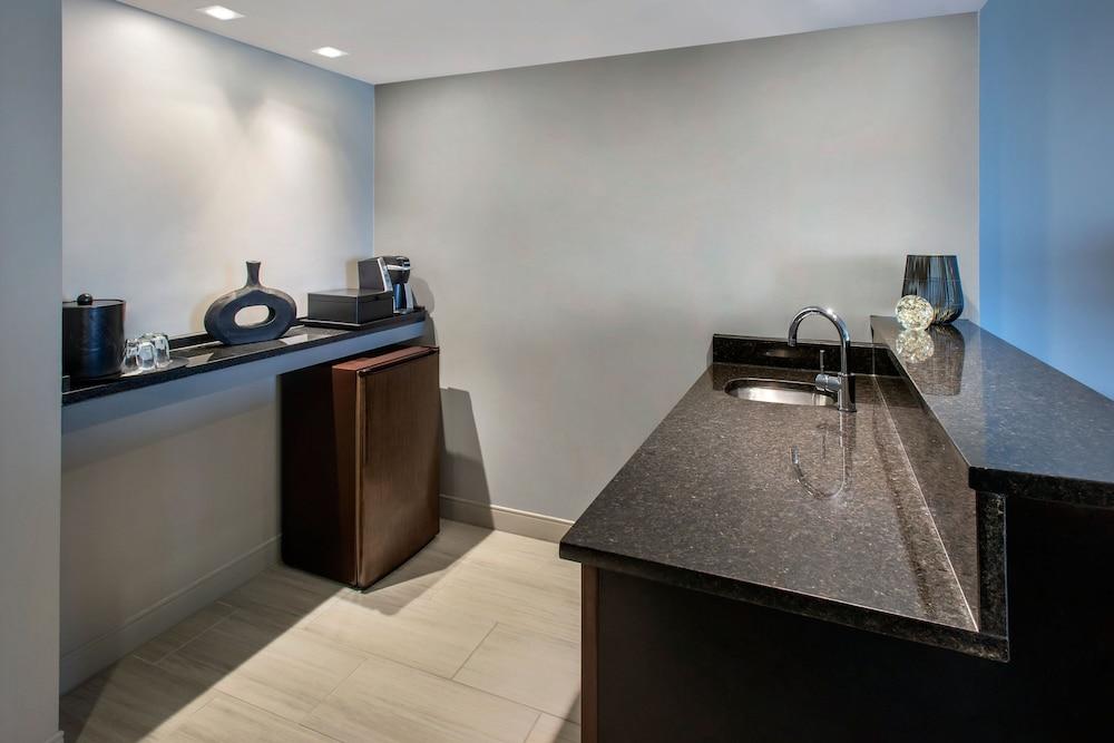 Boston Marriott Burlington photo 37