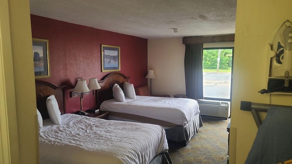Days Inn by Wyndham Newton MS/I-20 photo 7
