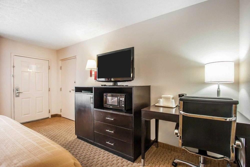 Quality Inn Savannah South photo 26