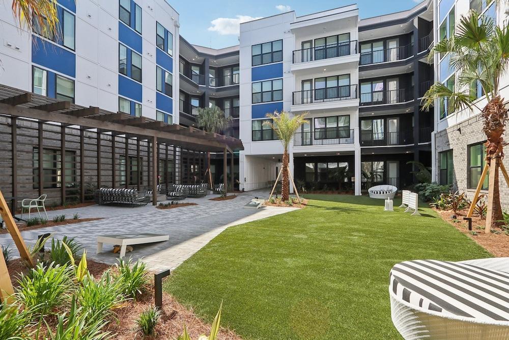 Southbank Apartments by Landing photo 24