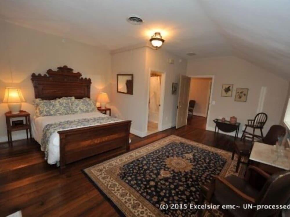 Inn at Springfield Manor photo 12