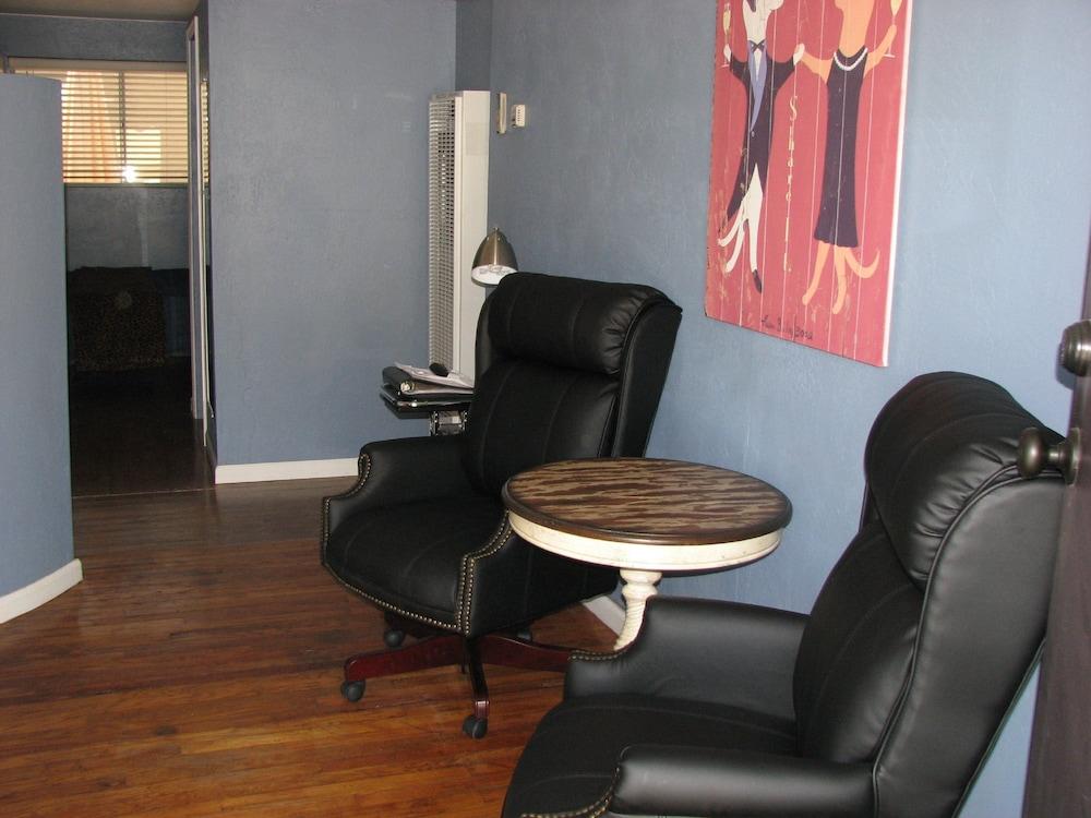 Cottonwood Hotel photo 57