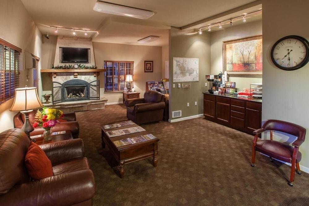 Stratford Suites photo 16