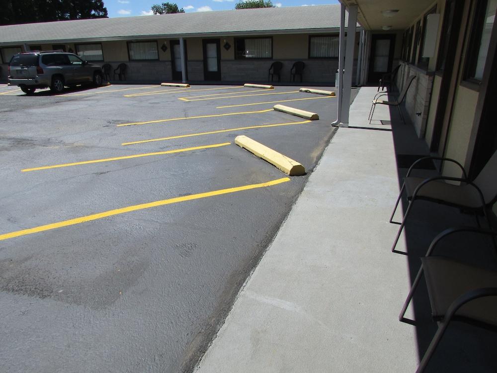 Gas Lite Motel photo 42