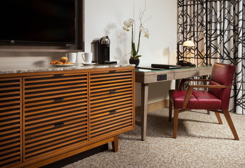 The Canyon Suites at The Phoenician, Luxury Collection photo 8