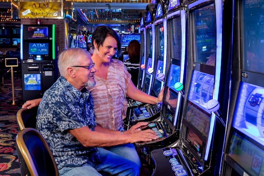 Four Queens Hotel and Casino photo 26