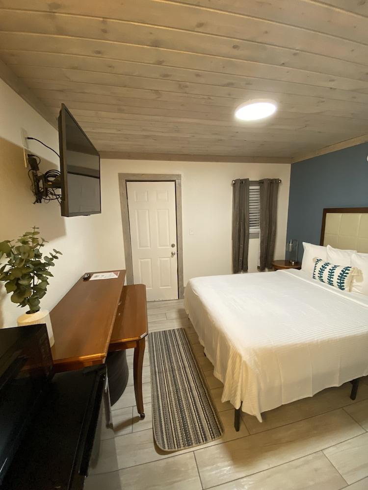 American Inn photo 2
