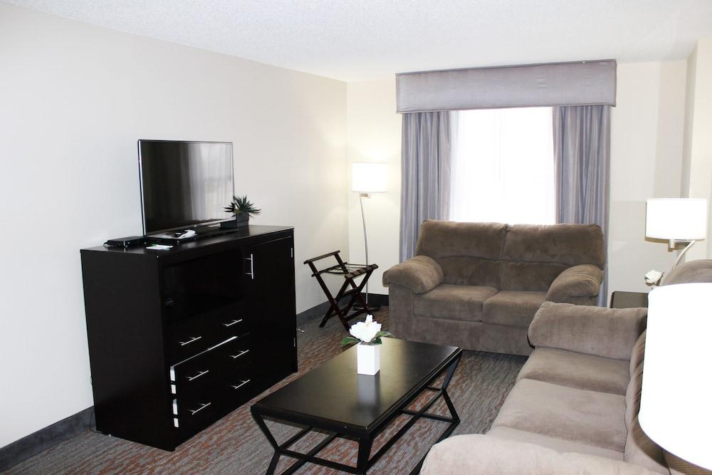 Holiday Inn Atlanta-Northlake by IHG photo 8