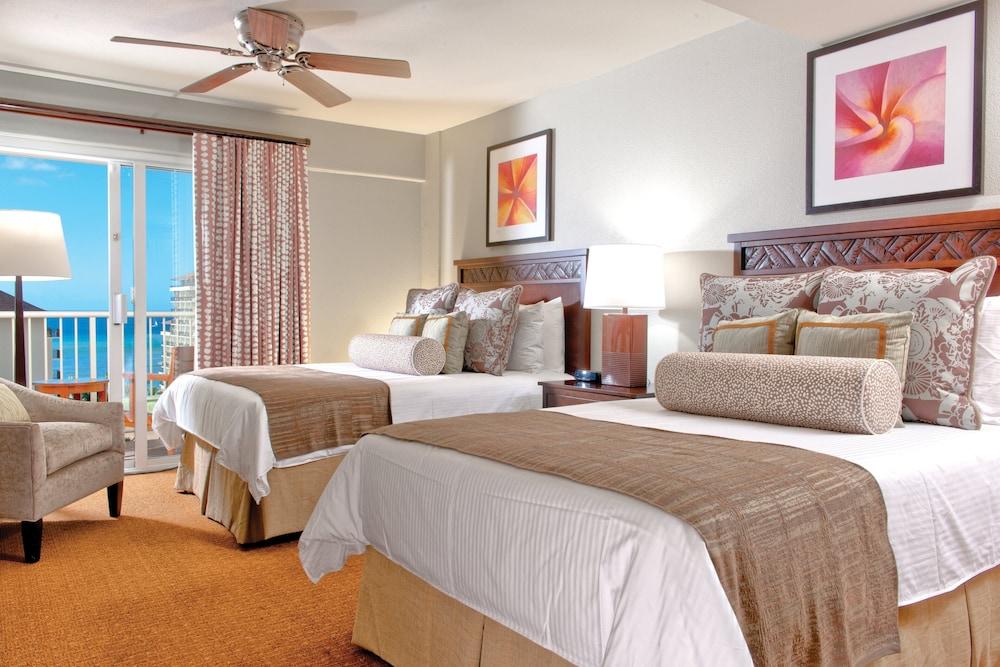 Club Wyndham at Waikiki Beach Walk photo 15