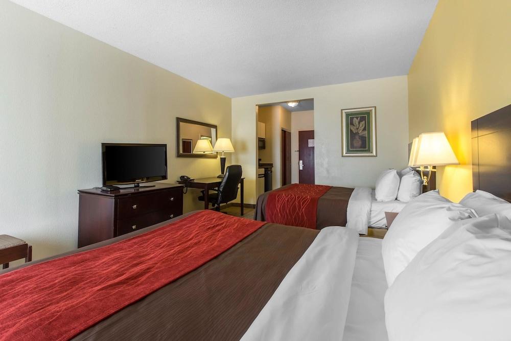 Comfort Inn & Suites Thomson photo 9