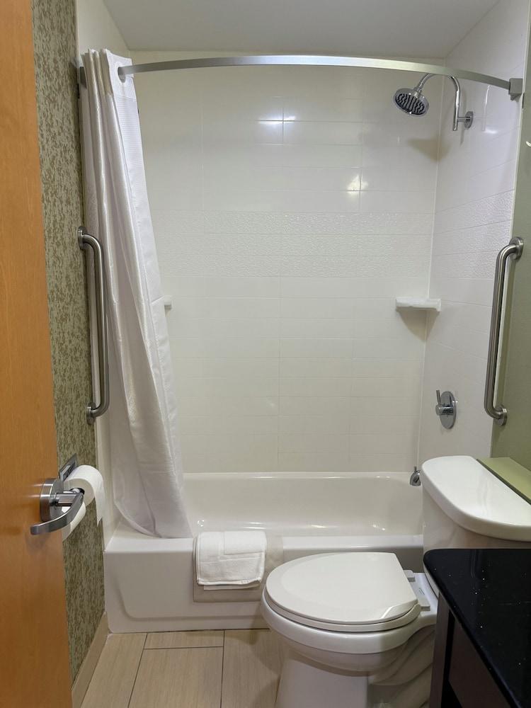 Plymouth Bay Inn and Suites photo 15