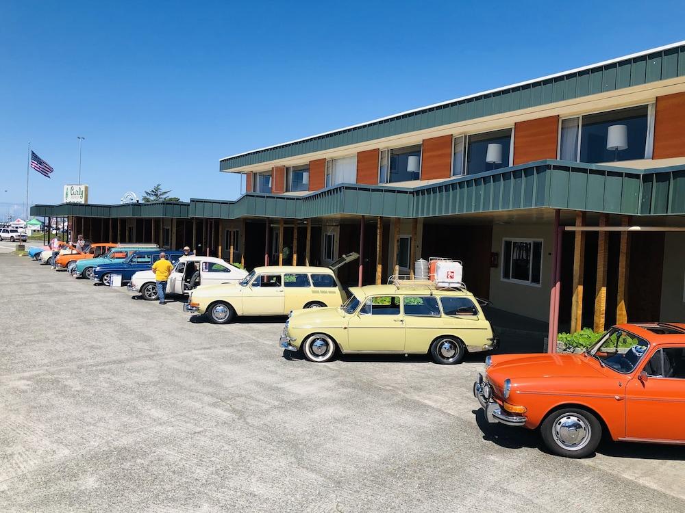 Curly Redwood Lodge photo 45