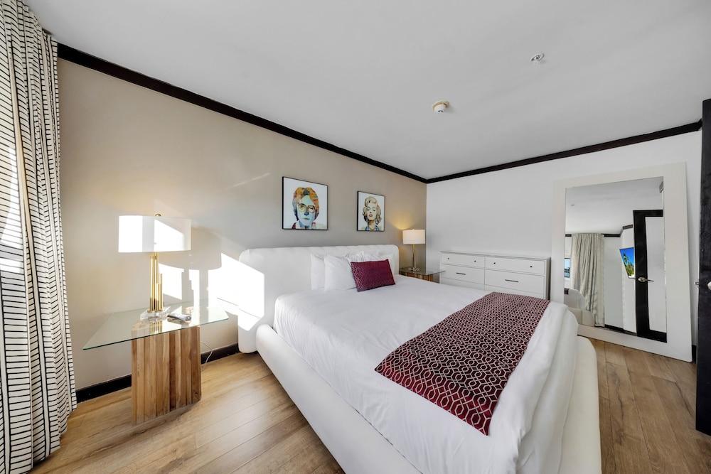 The Shoreline Suites photo 10