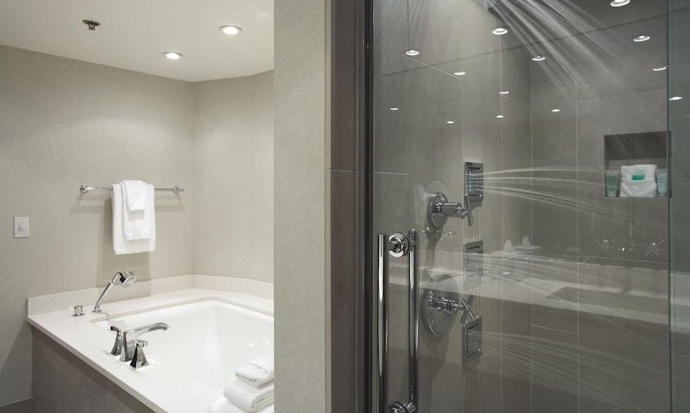 Inn On Woodlake photo 24