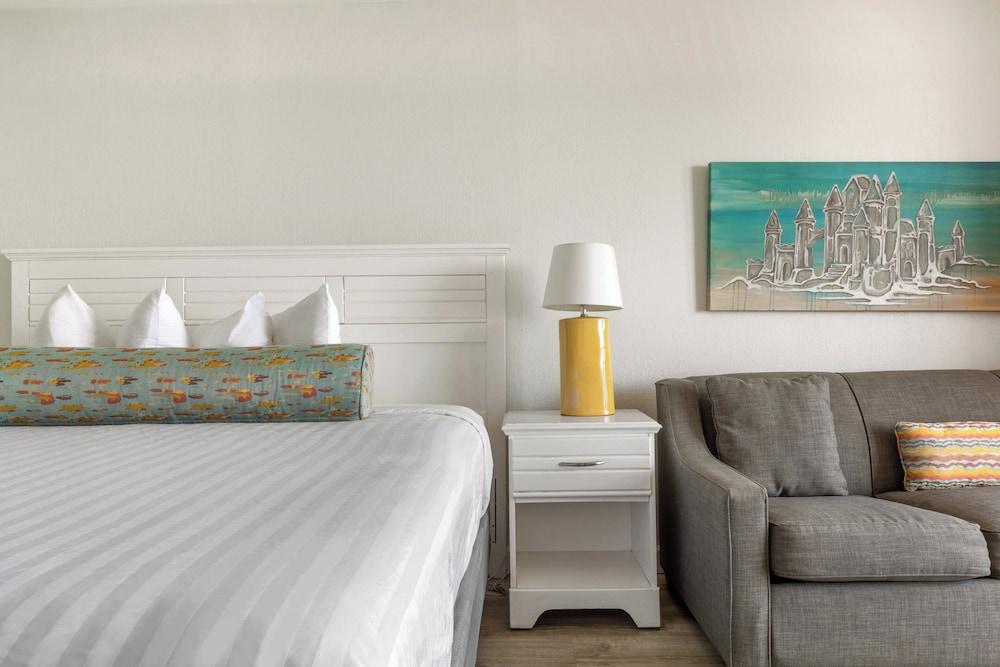 Sandcastle Oceanfront Resort South Beach photo 6
