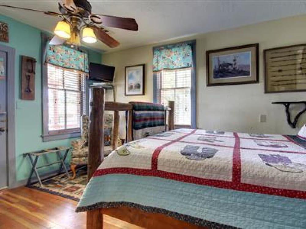 Ghost City Inn photo 14
