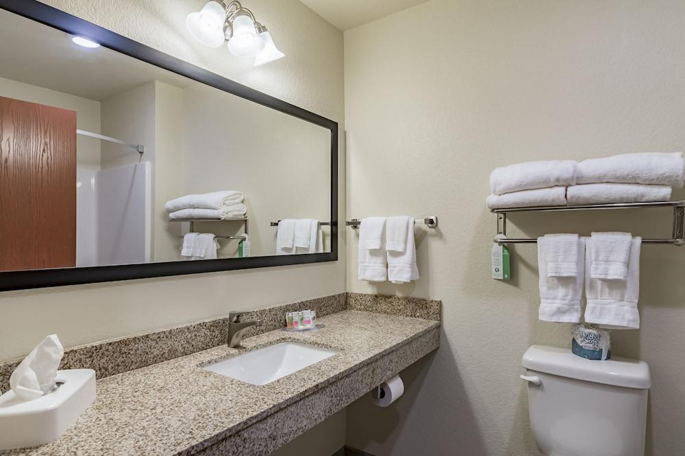 Cobblestone Inn & Suites - Lamoni photo 36