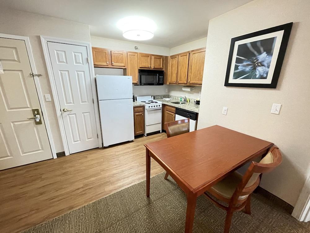 Smart Suites, an Ascend Collection Hotel photo 78