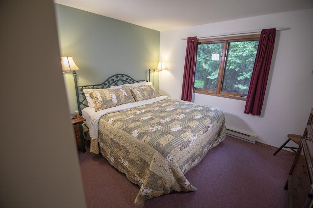 Ridges Inn & Suites photo 99