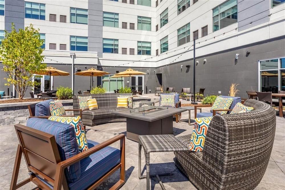 Cambria Hotel Manchester South Windsor photo 44