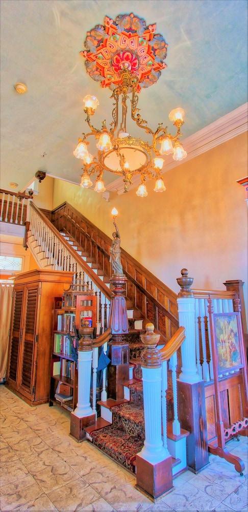 Southernmost House photo 2
