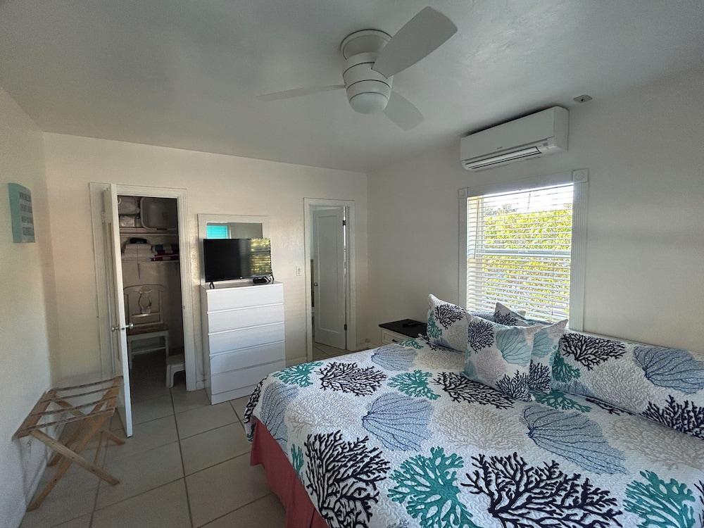 Bahama Beach Club Pompano photo 8
