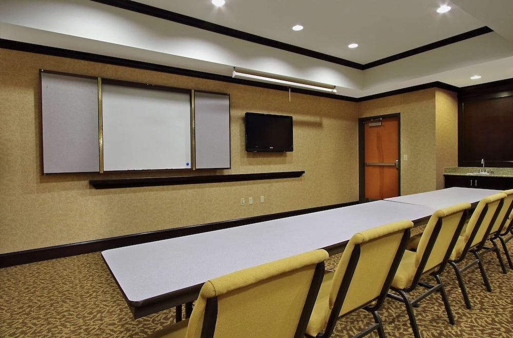 Hampton Inn & Suites Buffalo photo 31