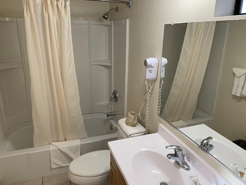 Seaview Inn photo 27