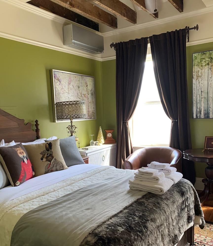 The Hygrade Inn photo 10