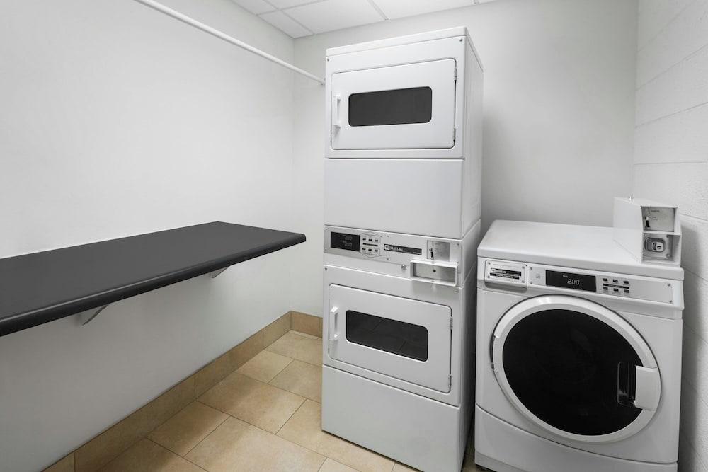 Courtyard by Marriott Sandy photo 28