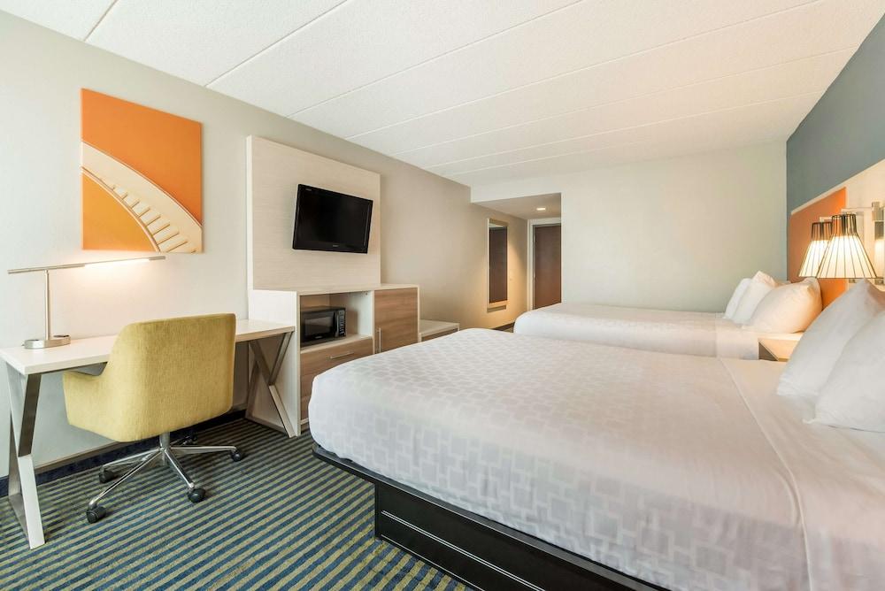 Baymont by Wyndham Westampton photo 4