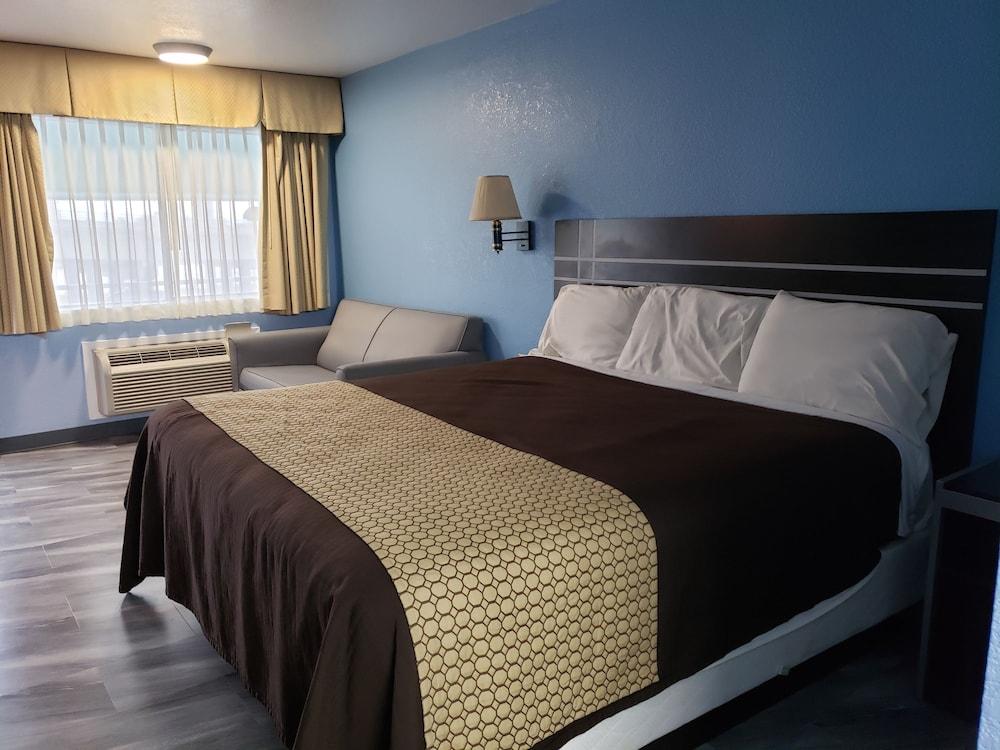 Regency Inn photo 6