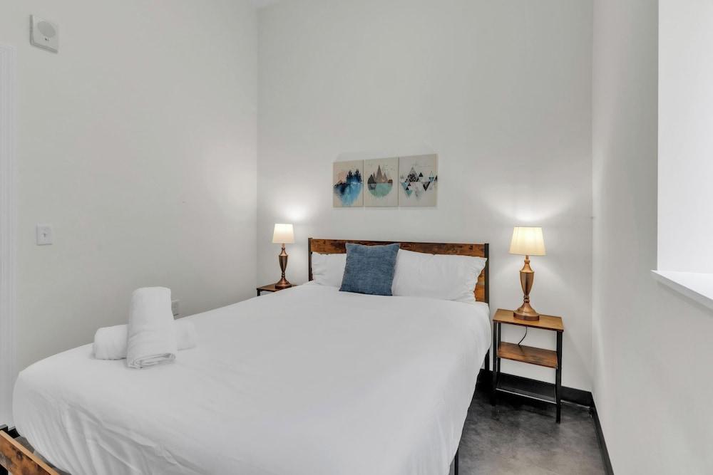 CozySuites - Press House photo 28