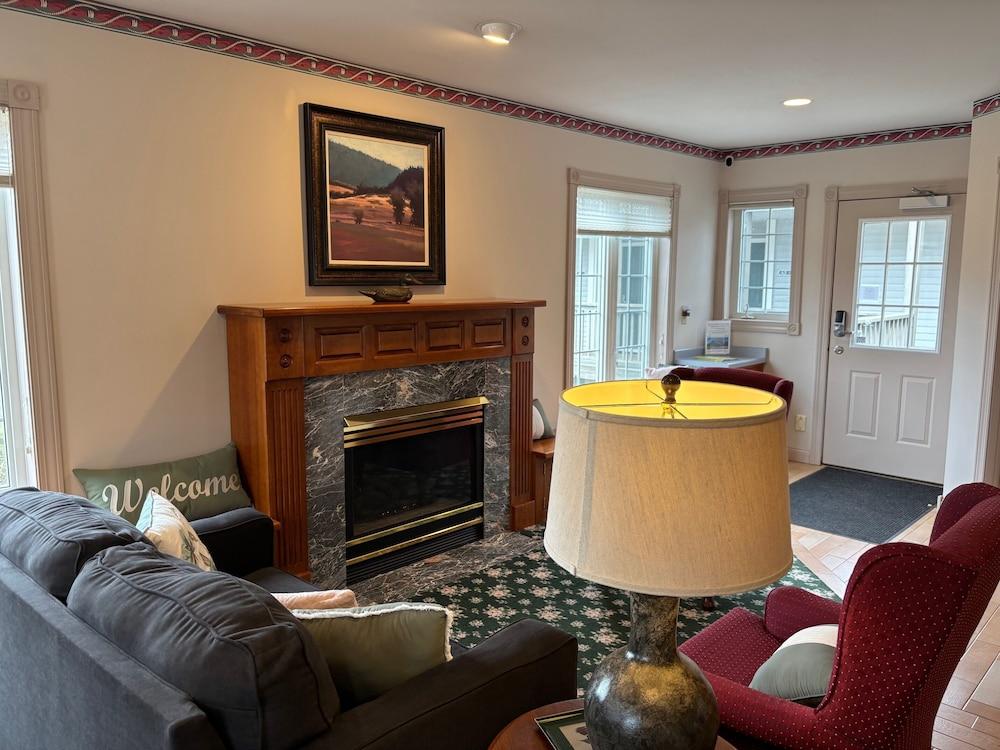 Green Gables Inn photo 2