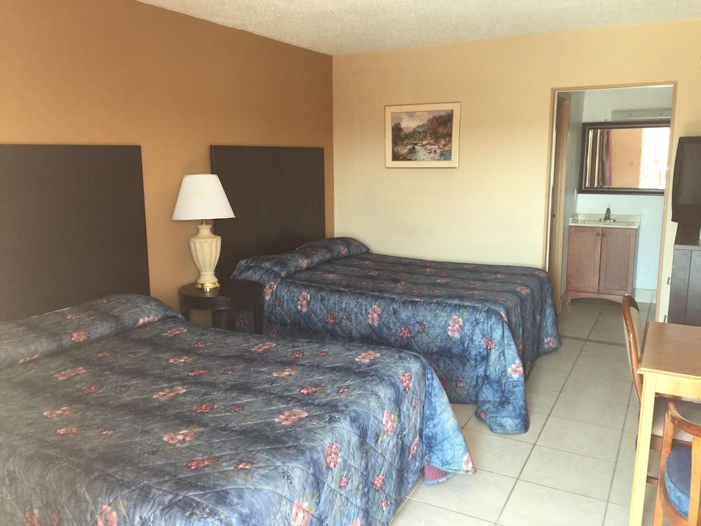 Cloud 9 Inn photo 29