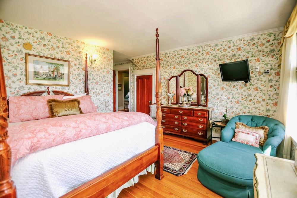 Wilburton Inn photo 80