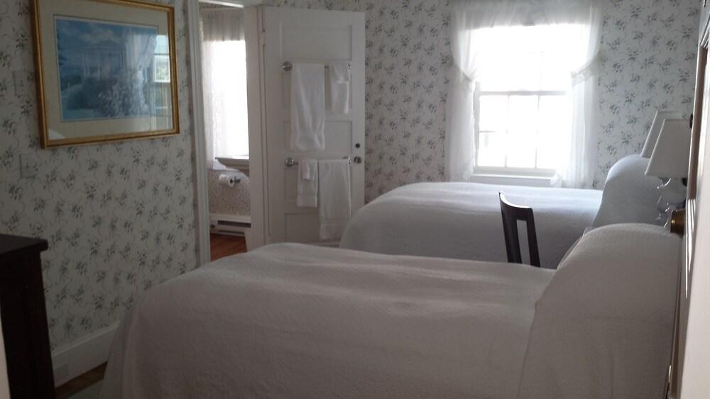 The Colony Hotel photo 45